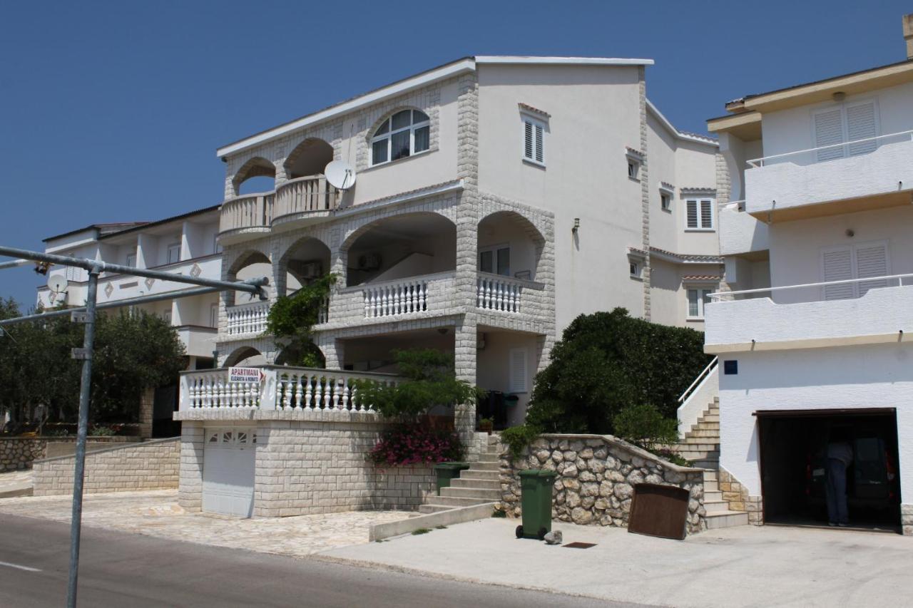 Apartments By The Sea Stara Novalja, Pag - 6469 Buitenkant foto