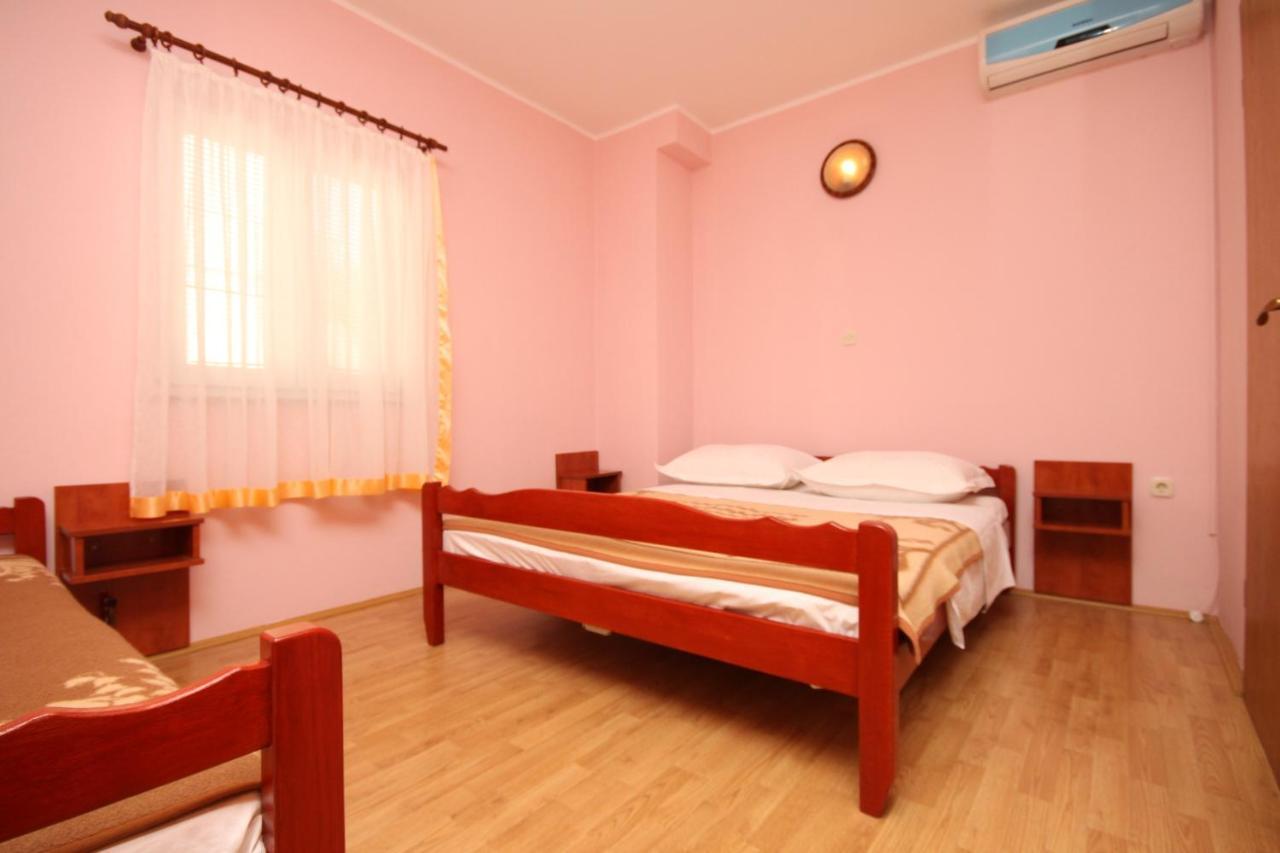 Apartments By The Sea Stara Novalja, Pag - 6469 Buitenkant foto